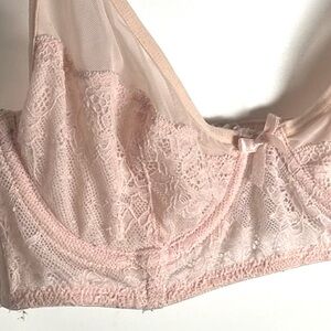 💕  Victoria’s Secret Blush Pink Mesh Lace Underwire Bra 32B